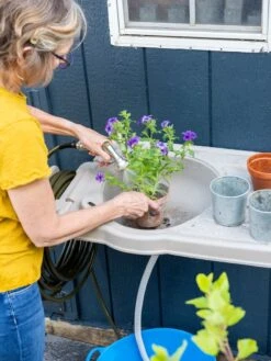 Riverstone Outdoor Sink -Garden Serie Store 3 4 crop 8608797 0134 tif