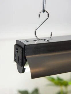 Miracle LED® Hangable LED Grow Light -Garden Serie Store 3 4 crop 8612977 5512